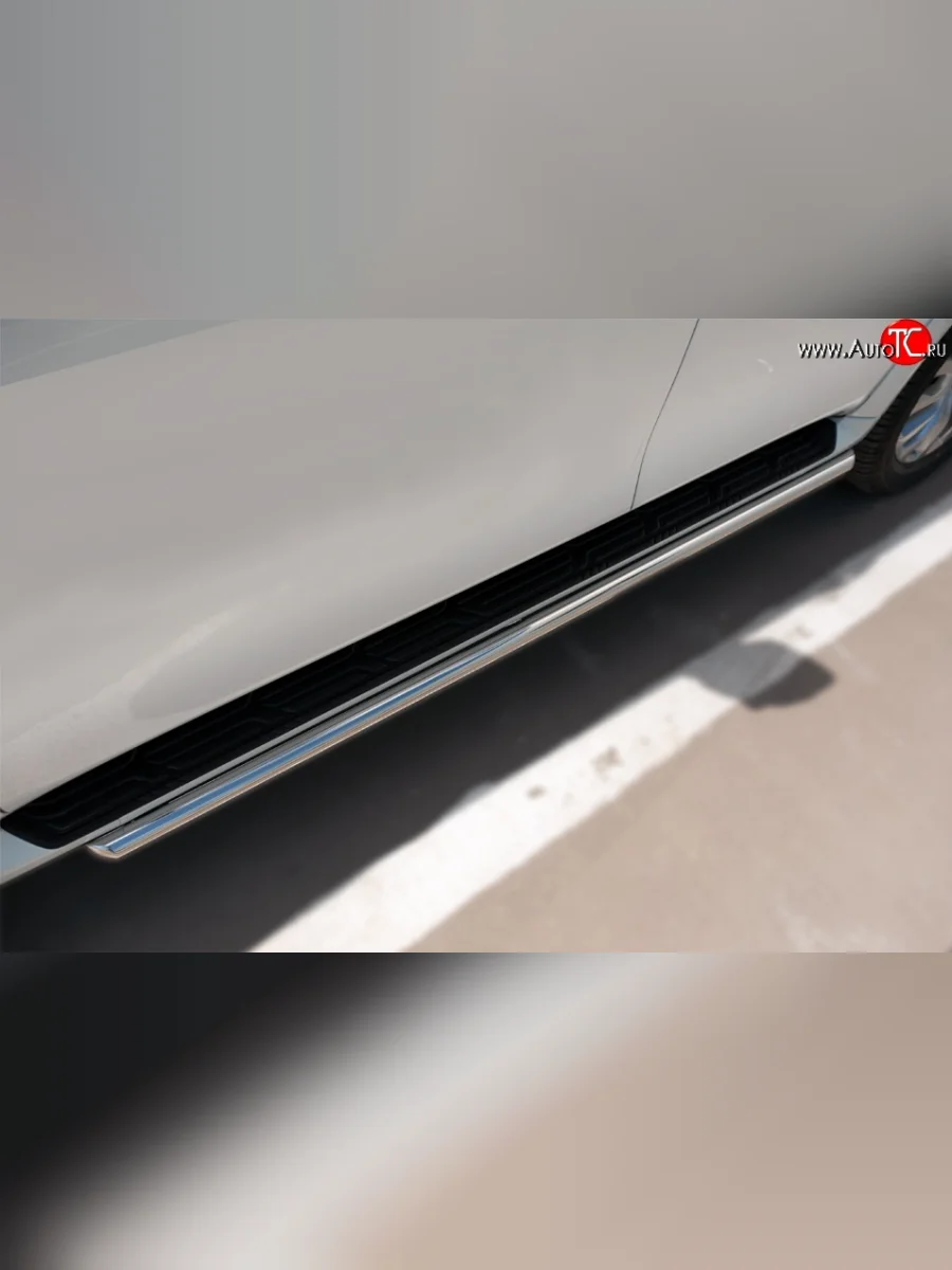 Защита порогов из круглой укороченной трубы диаметром 42 мм SLITKOFF INFINITI QX80 Z62 1-ый рестайлинг (2014-2018)  с доставкой в г. Керчь