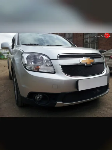 Сетка в решетку радиатора (верхняя) Russtal (черная) Chevrolet Orlando (2011-2018)