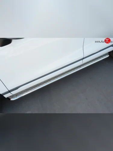 Широкая защита порогов Russtal Volkswagen Touareg 2 NF рестайлинг (2014-2018)