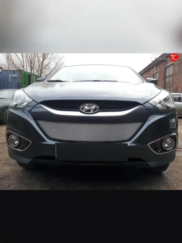 Сетка на бампер Russtal (хром) Hyundai IX35 LM дорестайлинг (2009-2013)