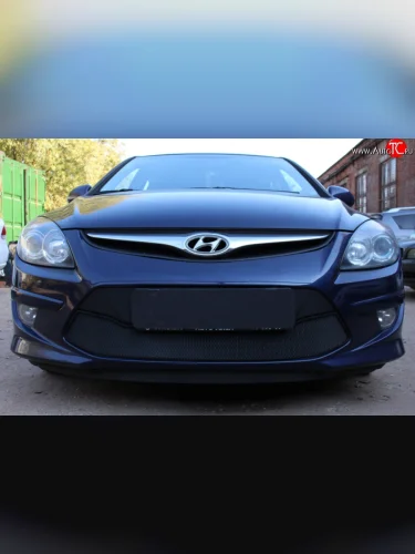 Сетка на бампер Russtal (черная) Hyundai I30 FD универсал рестайлинг (2010-2012)