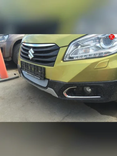 Сетка на бампер Russtal (хром) Suzuki SX4 JYB, JYA хэтчбэк дорестайлинг (2013-2016)
