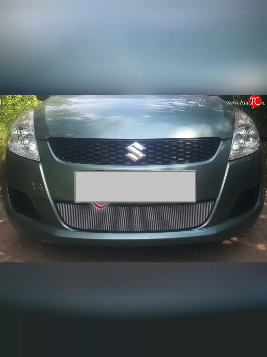 Сетка на бампер Russtal (хром) Suzuki Swift ZC72S дорестайлинг, хэтчбэк 5 дв. (2010-2013)  с доставкой в г. Пермь