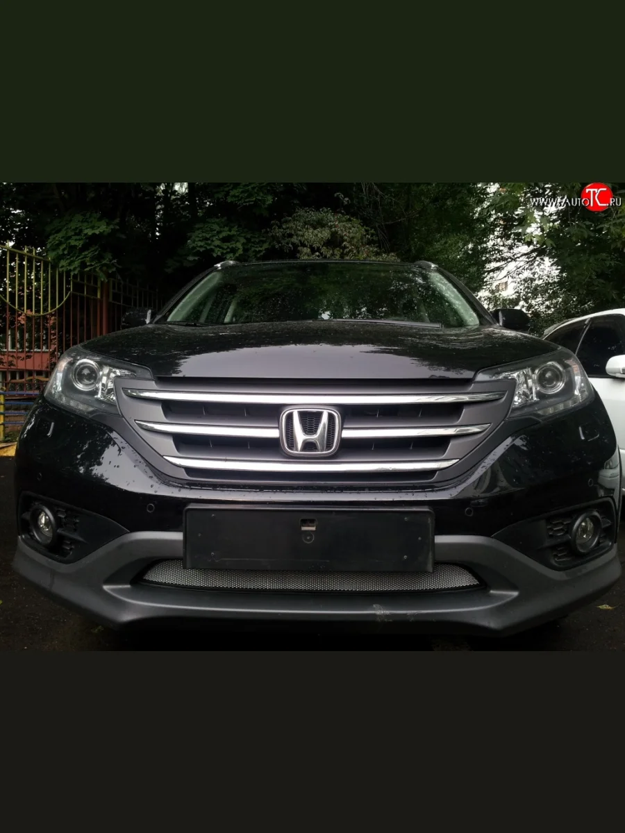 Сетка на бампер (2.0) Russtal (хром) Honda CR-V RM1,RM3,RM4 дорестайлинг (2012-2015)  в Керчи Республика Крым