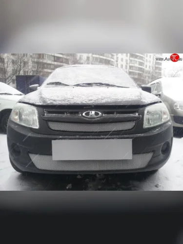 Сетка на бампер Russtal (хром) Лада ВАЗ Гранта 2190 седан  дорестайлинг (2011-2017)