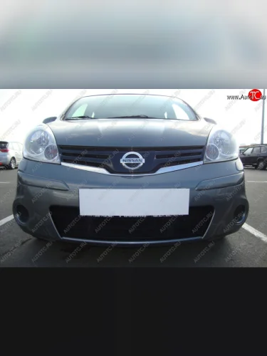 Сетка на бампер (рестайлинг) Russtal (черная) Nissan Note 1 E11 дорестайлинг (2004-2008)