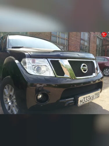 Сетка в решетку радиатора Russtal (черная) Nissan Pathfinder R51 рестайлинг (2009-2014)