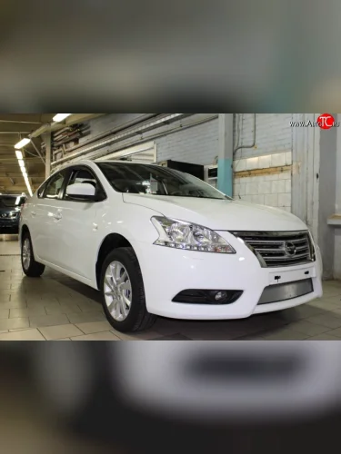 Сетка на бампер Russtal (хром) Nissan Sentra 7 B17 седан (2014-2017)