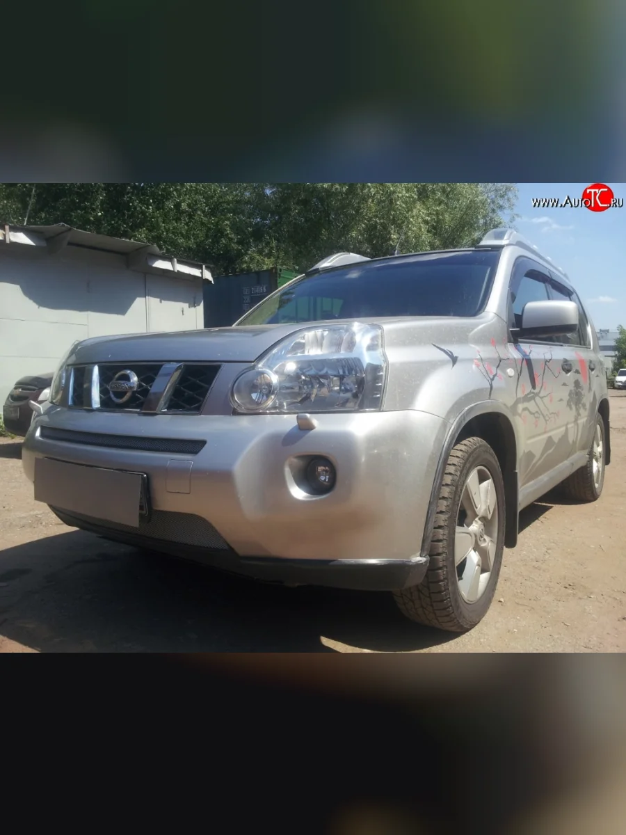 Сетка в решетку радиатора Russtal Nissan X-trail 2 T31 дорестайлинг (2007-2011) (хром)  в Самаре Самарской области