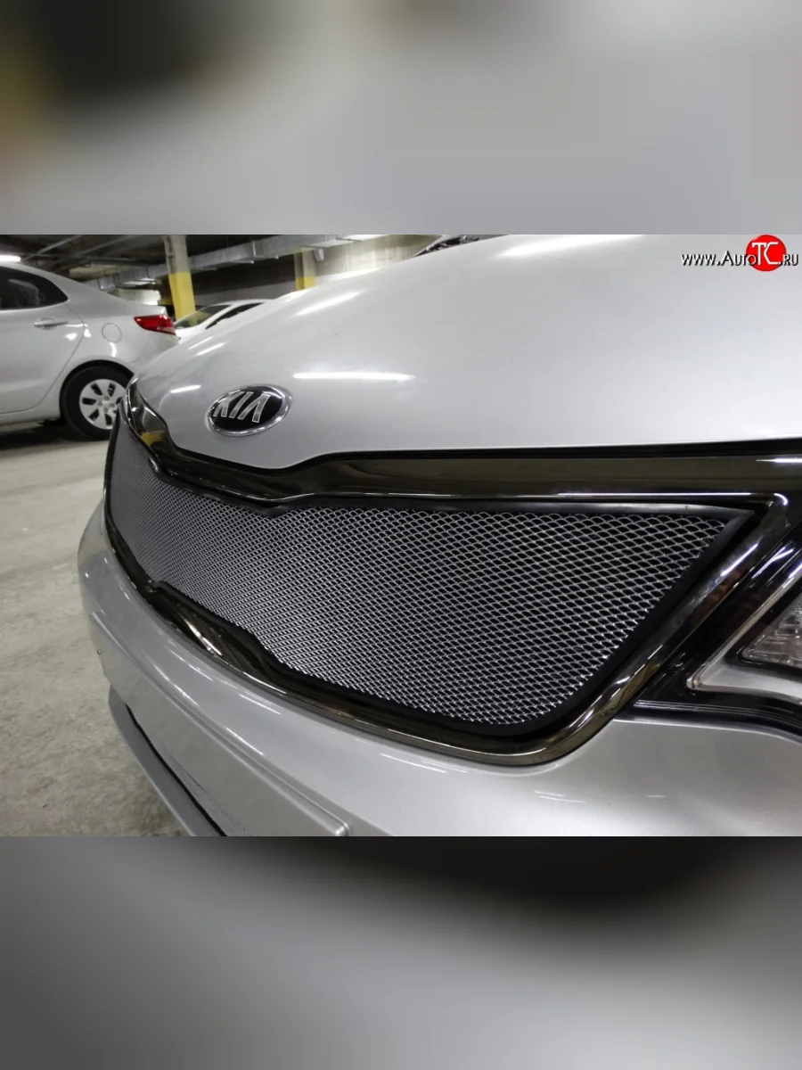 Сетка в решетку радиатора Russtal KIA Rio 3 QB хэтчбек 5 дв. рестайлинг (2015-2017) (хром)  в Самаре Самарской области