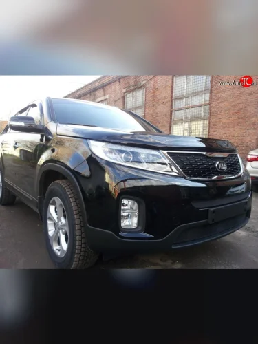 Нижняя сетка на бампер Russtal (черная) KIA Sorento XM рестайлинг (2012-2015)