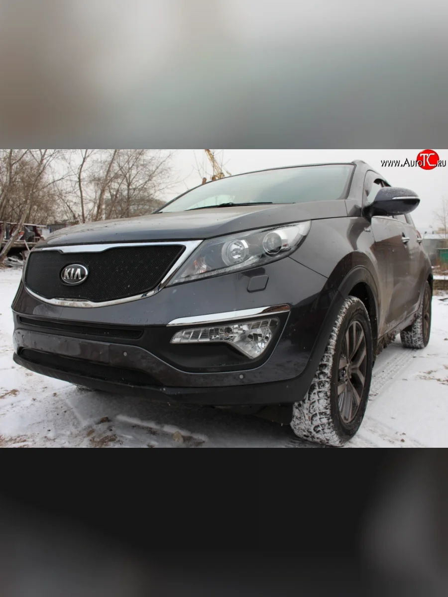 Нижняя сетка на бампер (рестайлинг) Russtal (черная) KIA Sportage 3 SL дорестайлинг (2010-2014)  в Перми Пермском крае