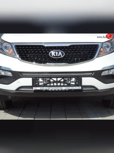 Средняя сетка на бампер (рестайлинг) Russtal (хром) KIA Sportage 3 SL дорестайлинг (2010-2014)