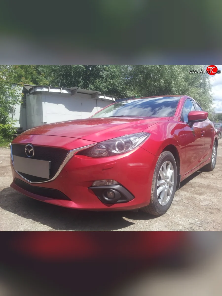 Нижняя сетка на бампер Russtal (черная) Mazda 3/Axela BM дорестайлинг, хэтчбэк (2013-2016)  в Самаре Самарской области