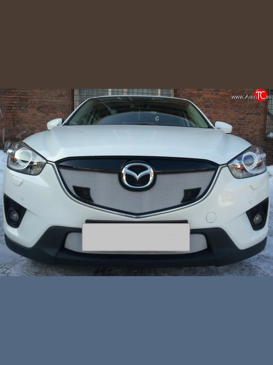 Сетка в решетку радиатора (с парктроником) Russtal Mazda CX-5 KE дорестайлинг (2011-2014) (хром)  с доставкой в г. Керчь