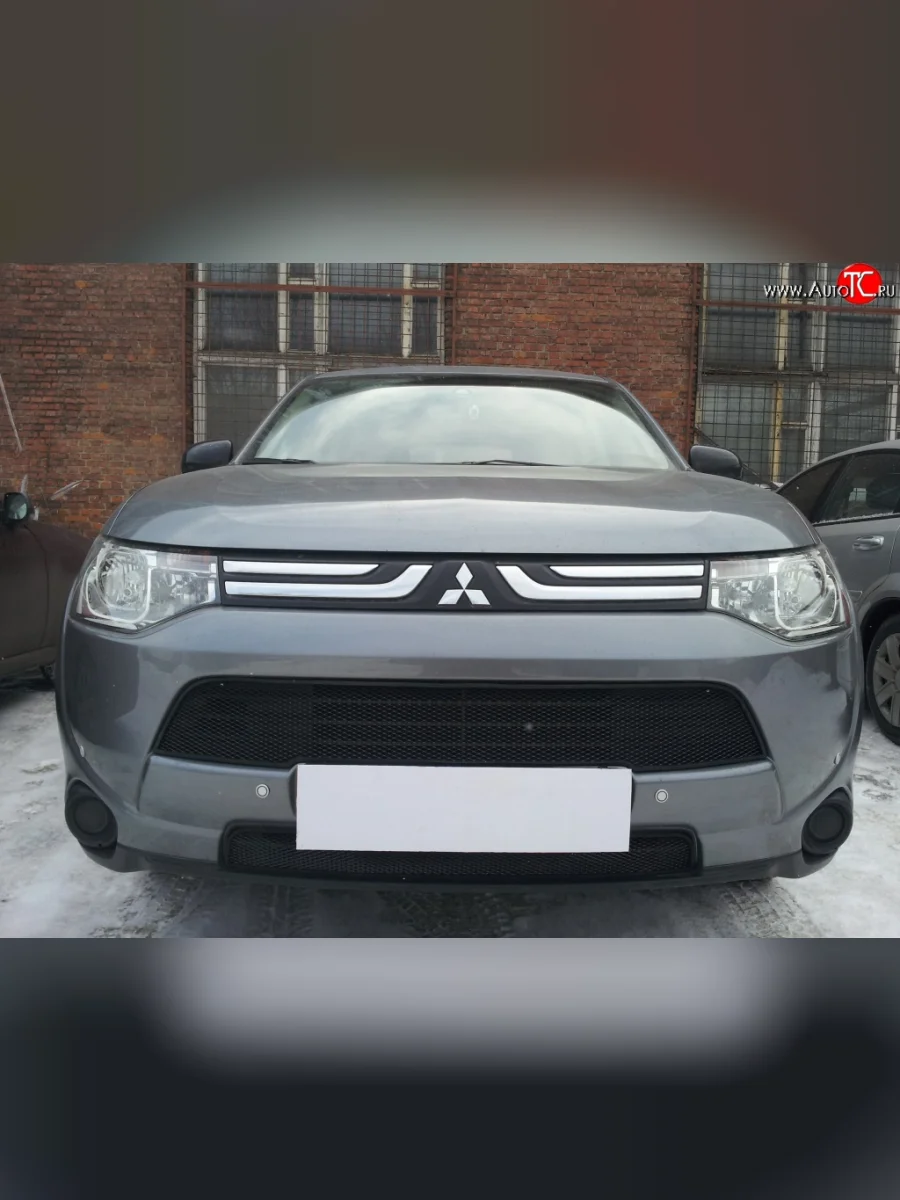 Сетка на бампер Russtal (черная) Mitsubishi Outlander GF дорестайлинг (2012-2014)  в Керчи Республика Крым