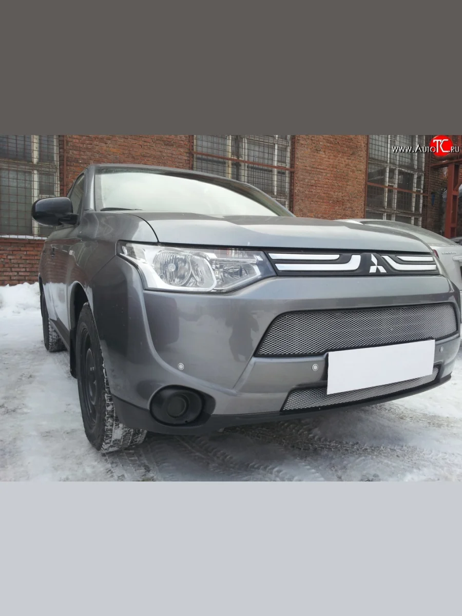 Сетка на бампер (рестайлинг) Russtal (хром) Mitsubishi Outlander GF дорестайлинг (2012-2014)  с доставкой в г. Керчь