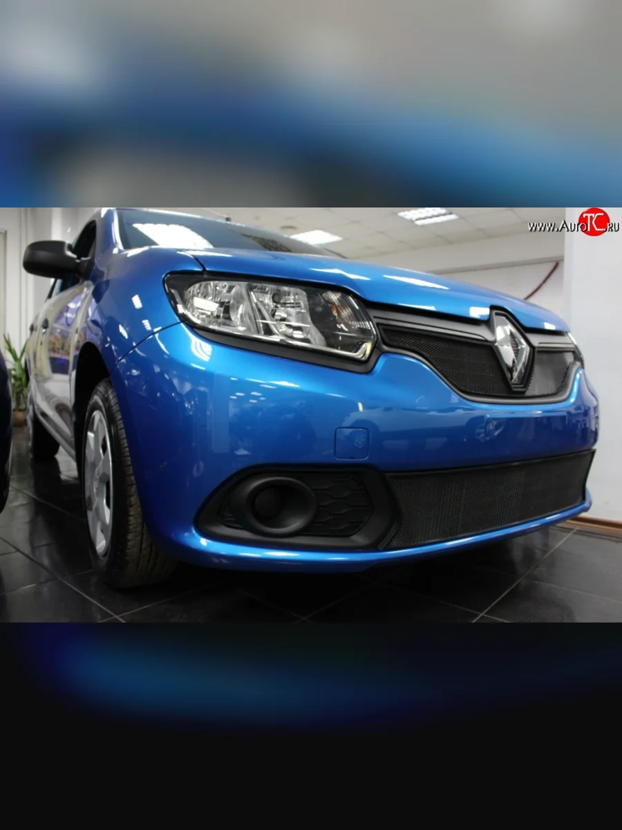 Нижняя сетка на бампер Russtal (черная) Renault Sandero 2 дорестайлинг (2014-2018)  в Самаре Самарской области