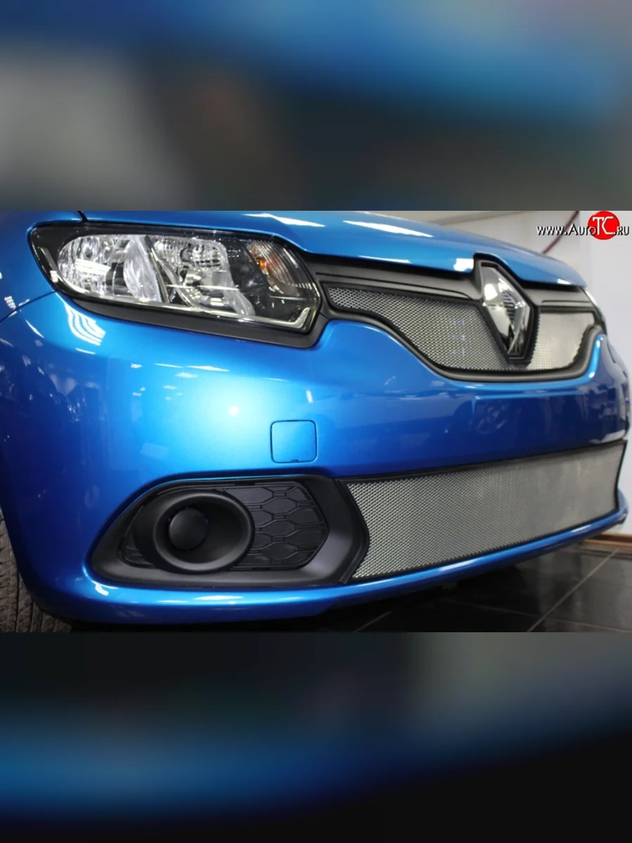 Сетка в решетку радиатора Russtal Renault Sandero 2 дорестайлинг (2014-2018) (хром)  в Самаре Самарской области