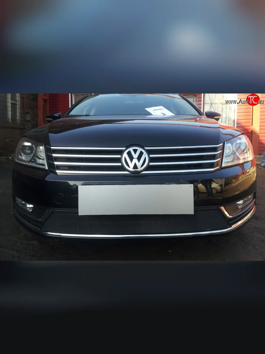 Сетка на бампер Russtal (черная) Volkswagen Passat B7 универсал (2010-2015)  в Самаре Самарской области