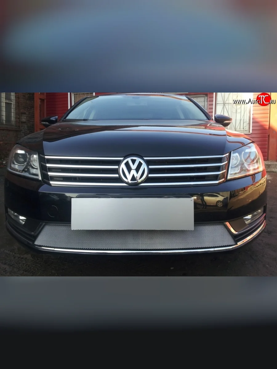 Сетка на бампер Russtal (хром) Volkswagen Passat B7 седан (2010-2015)  в Самаре Самарской области