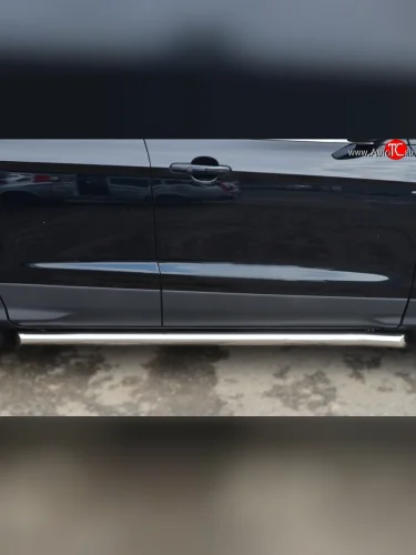 Защита порогов из круглой трубы диаметром 63 мм Russtal Ford Kuga 2 дорестайлинг (2013-2016)