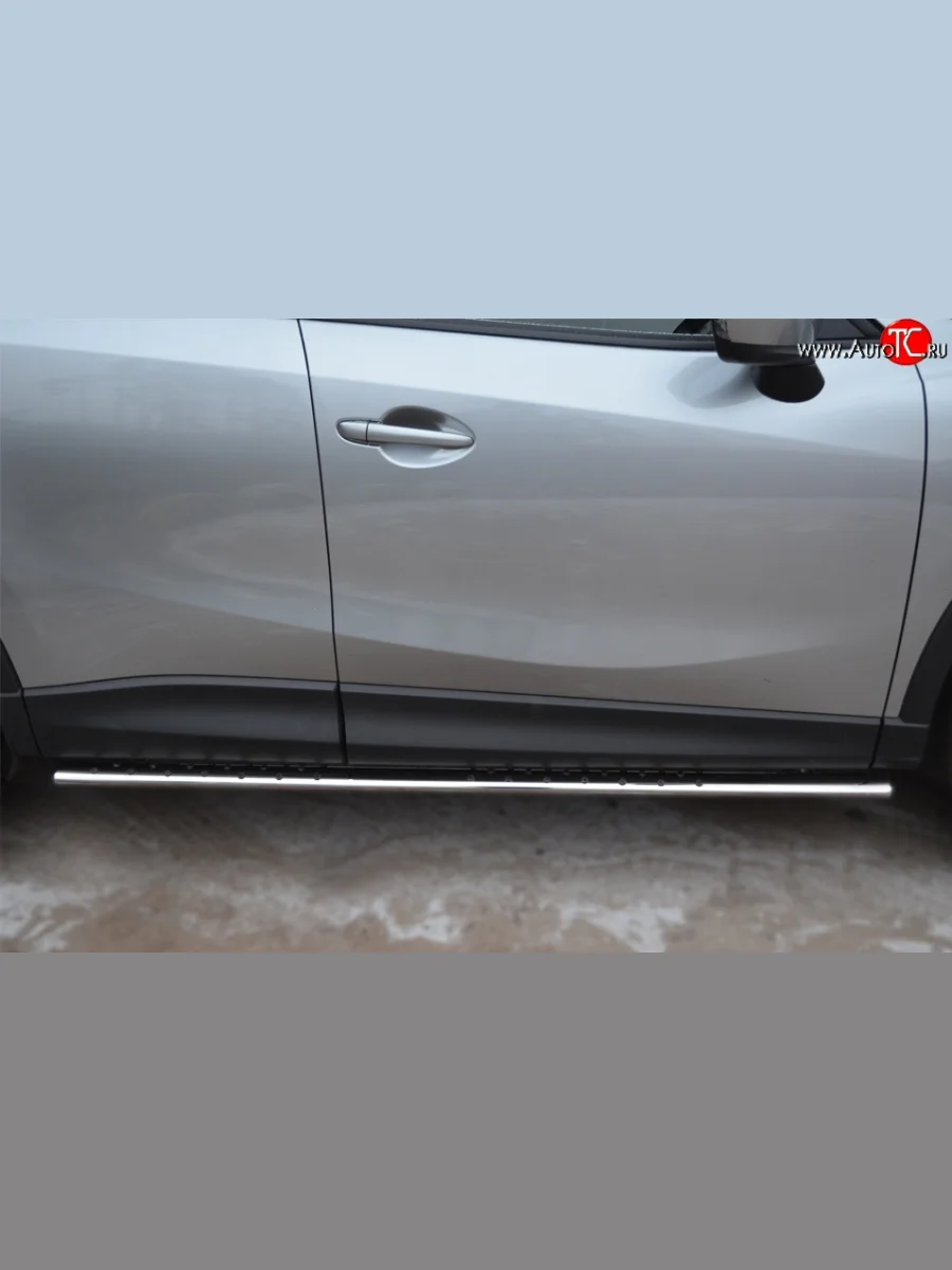 Защита порогов с круглыми вставками для ног из овальной трубы диаметром 75x42 мм Russtal Mazda CX-5 KE дорестайлинг (2011-2014)  в Перми Пермском крае