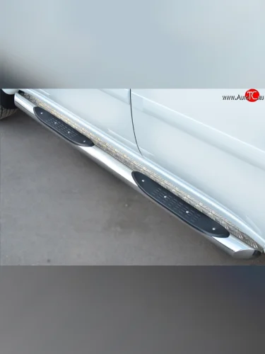 Защита порогов с пластиковыми вставками для ног из круглой трубы диаметром 76 мм (рестайлинг) Russtal Mitsubishi Pajero Sport PB дорестайлинг (2008-2013)