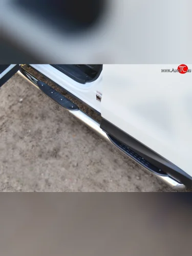 Защита порогов с пластиковыми вставками для ног из круглой трубы диаметром 76 мм Russtal Subaru Forester SJ дорестайлинг (2012-2016)