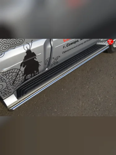 Защита порогов из круглой трубы диаметром 42 мм Russtal Mitsubishi Pajero 4 V90 дорестайлинг (2006-2011)