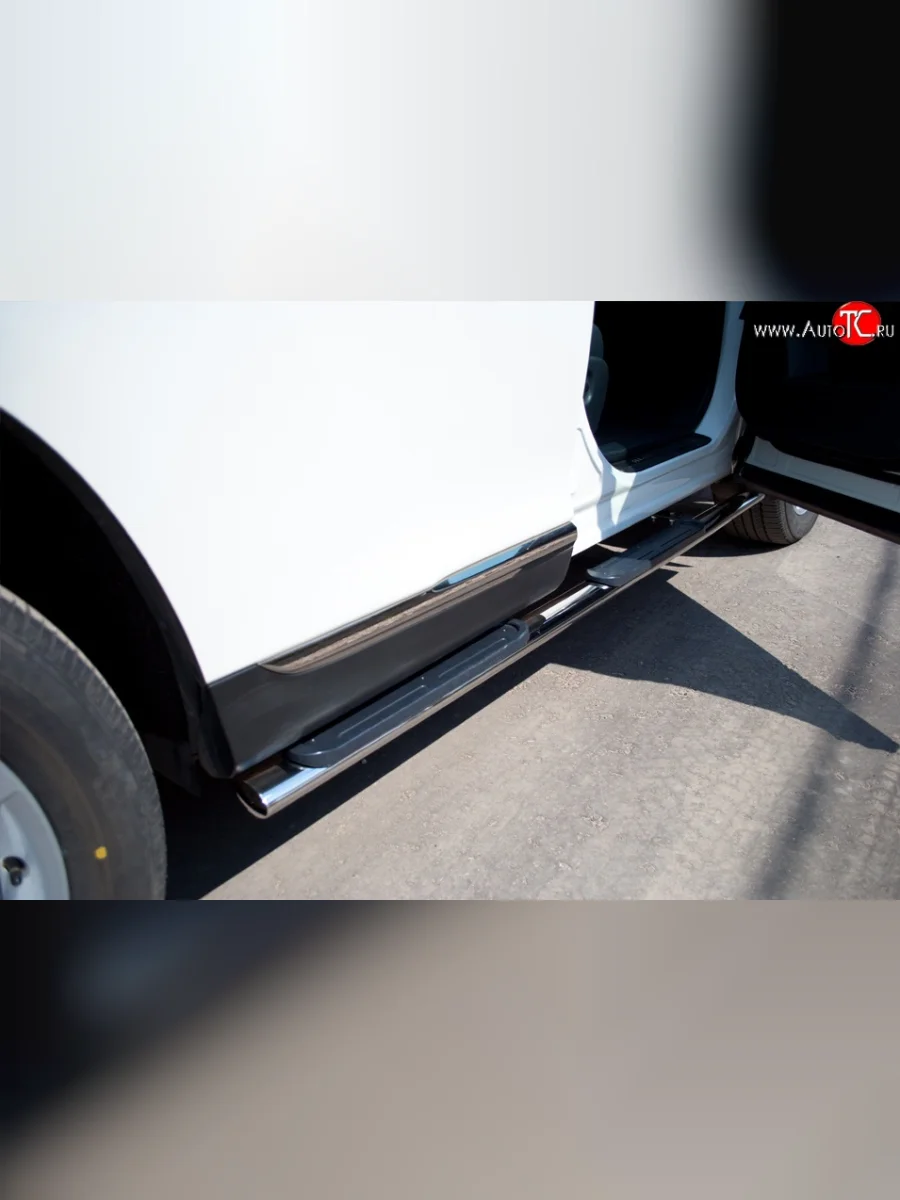 Защита порогов для ног из овальной трубы диаметром 75x42 мм с пластиковыми накладками Russtal Toyota Highlander XU40 рестайлинг (2010-2013)  в Перми Пермском крае