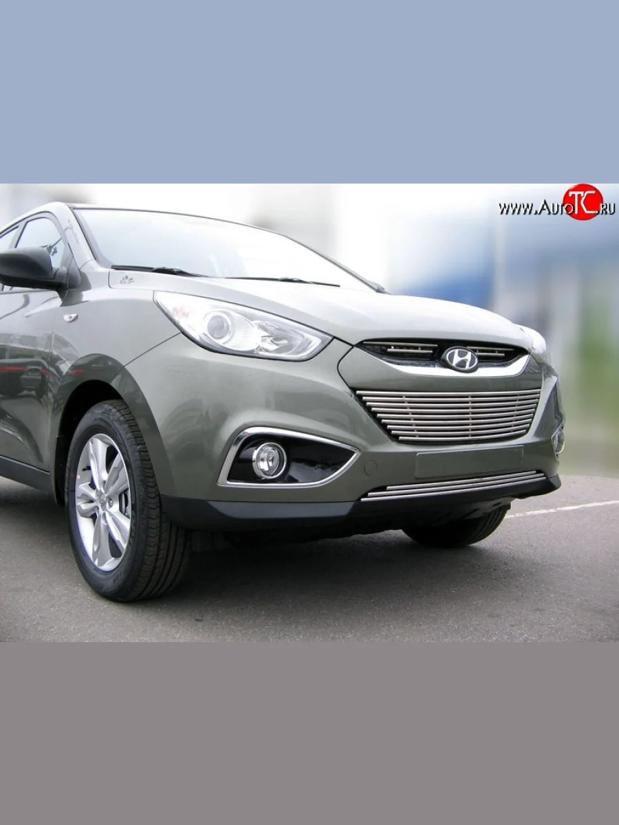 Нижняя декоративная вставка воздухозаборника Berkut Hyundai IX35 LM дорестайлинг (2009-2013)  в Керчи Республика Крым