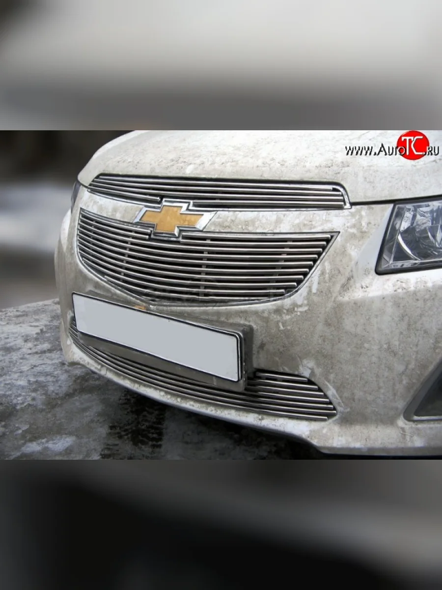Декоративная вставка воздухозаборника Berkut Chevrolet Cruze J308 универсал рестайлинг (2012-2015)  в Самаре Самарской области