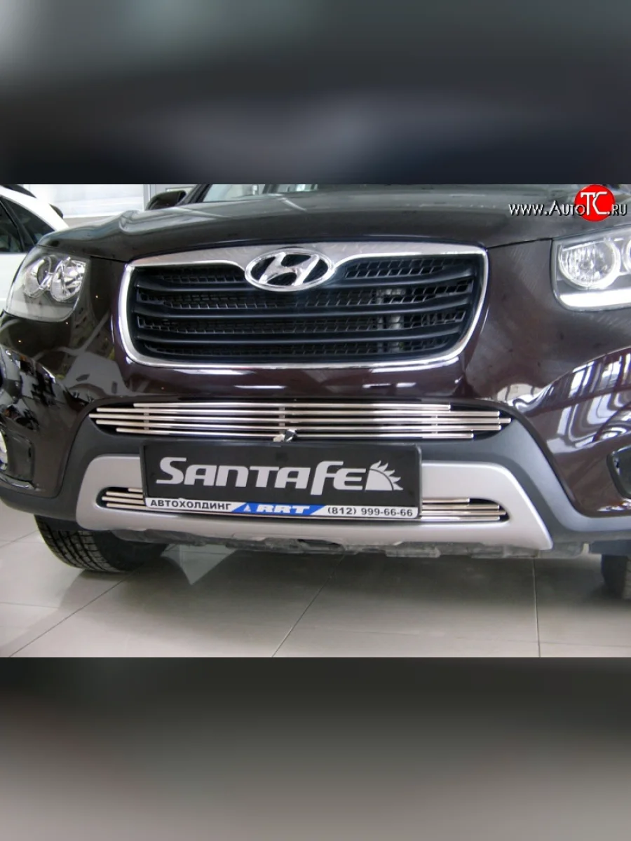 Верхняя декоративная вставка воздухозаборника Berkut Hyundai Santa Fe CM рестайлинг (2009-2012)  в Перми Пермском крае