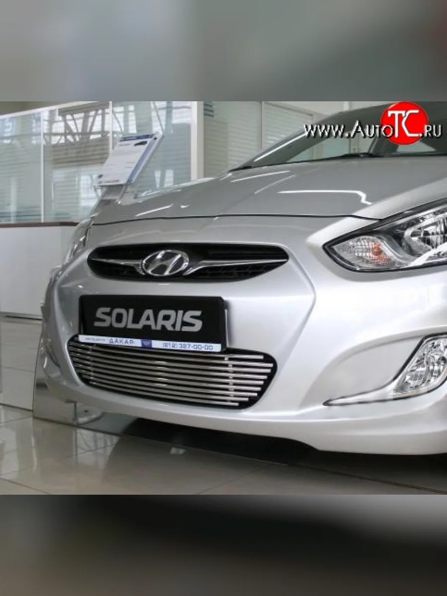 Декоративная вставка воздухозаборника Berkut Hyundai Solaris RBr седан рестайлинг (2014-2017)  с доставкой в г. Пермь