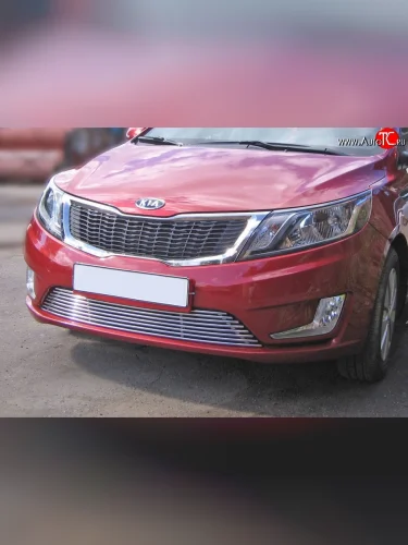 Декоративная вставка воздухозаборника QB Berkut KIA Rio 3 QB дорестайлинг седан (2011-2015)