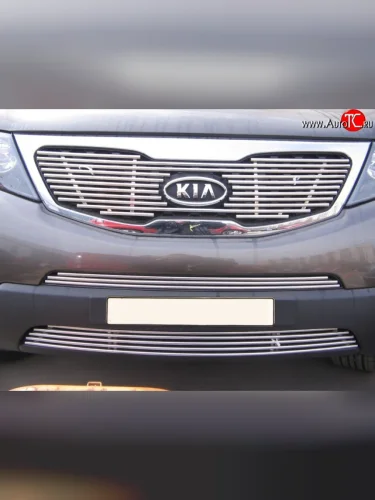 Декоративная вставка воздухозаборника Berkut KIA Sorento XM дорестайлинг (2009-2012)