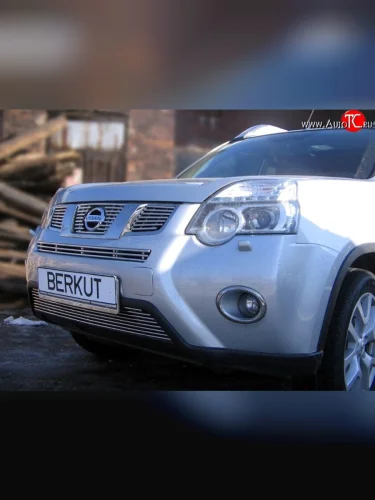 Декоративная вставка воздухозаборника Berkut Nissan X-trail 2 T31 рестайлинг (2010-2015)