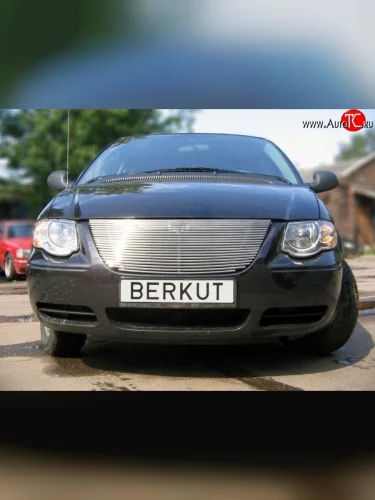 Декоративная вставка решетки радиатора (рестайлинг) Berkut Chrysler Voyager RG минивэн дорестайлинг (2000-2004)