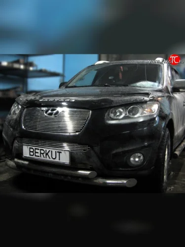 Декоративная вставка решетки радиатора (рестайлинг) Berkut Hyundai Santa Fe CM рестайлинг (2009-2012)