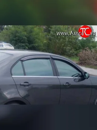 Комплект дефлекторов окон (ветровиков) 4 шт. Russtal Chevrolet Evanda (2004-2006)