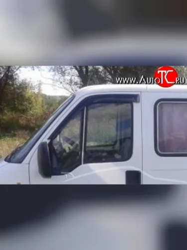 Комплект дефлекторов окон (ветровиков) 4 шт. Russtal CITROEN Jumper 230 (1994-2002)