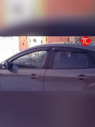 Комплект дефлекторов окон (ветровиков) 4 шт. Russtal Ford Focus 3 хэтчбэк дорестайлинг (2010-2015)