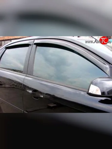 Комплект дефлекторов окон (ветровиков) 4 шт. Russtal Mazda 3/Axela BK дорестайлинг седан (2003-2006)