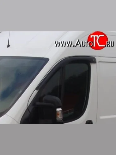 Комплект дефлекторов окон (ветровиков) 2 шт. Russtal Peugeot Boxer 250 (2006-2014)