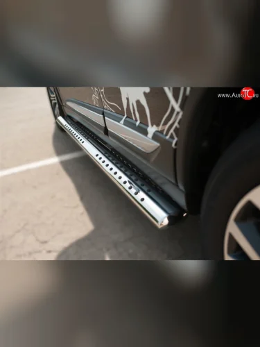 Защита порогов с круглыми вставками для ног из овальной трубы диаметром 120x60 мм Russtal Mitsubishi Outlander GF 2-ой рестайлинг (2015-2018)