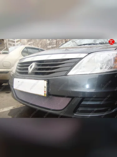 Защитная сетка на бампер Russtal (хром) Renault Logan 1 дорестайлинг (2004-2010)