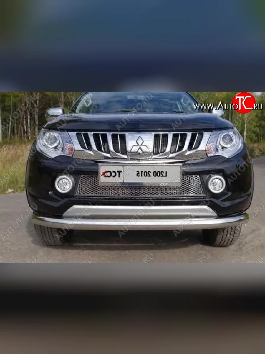 Защитная решётка в воздуховод бампера Russtal (нержавейка) Mitsubishi L200 5 KK,KL дорестайлинг (2015-2019)  с доставкой в г. Керчь