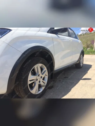 Накладки на колёсные арки и пороги Crosser 