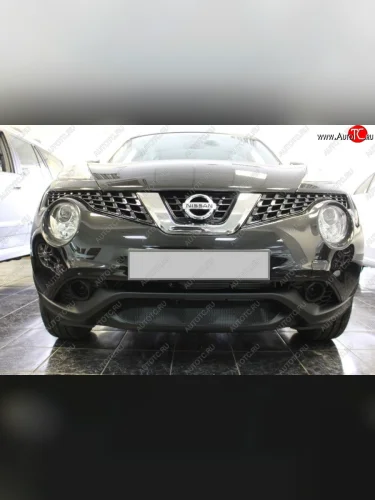 Защитная решётка в воздуховод автомобиля Russtal (черная) Nissan Juke 1 YF15 рестайлинг (2014-2020)